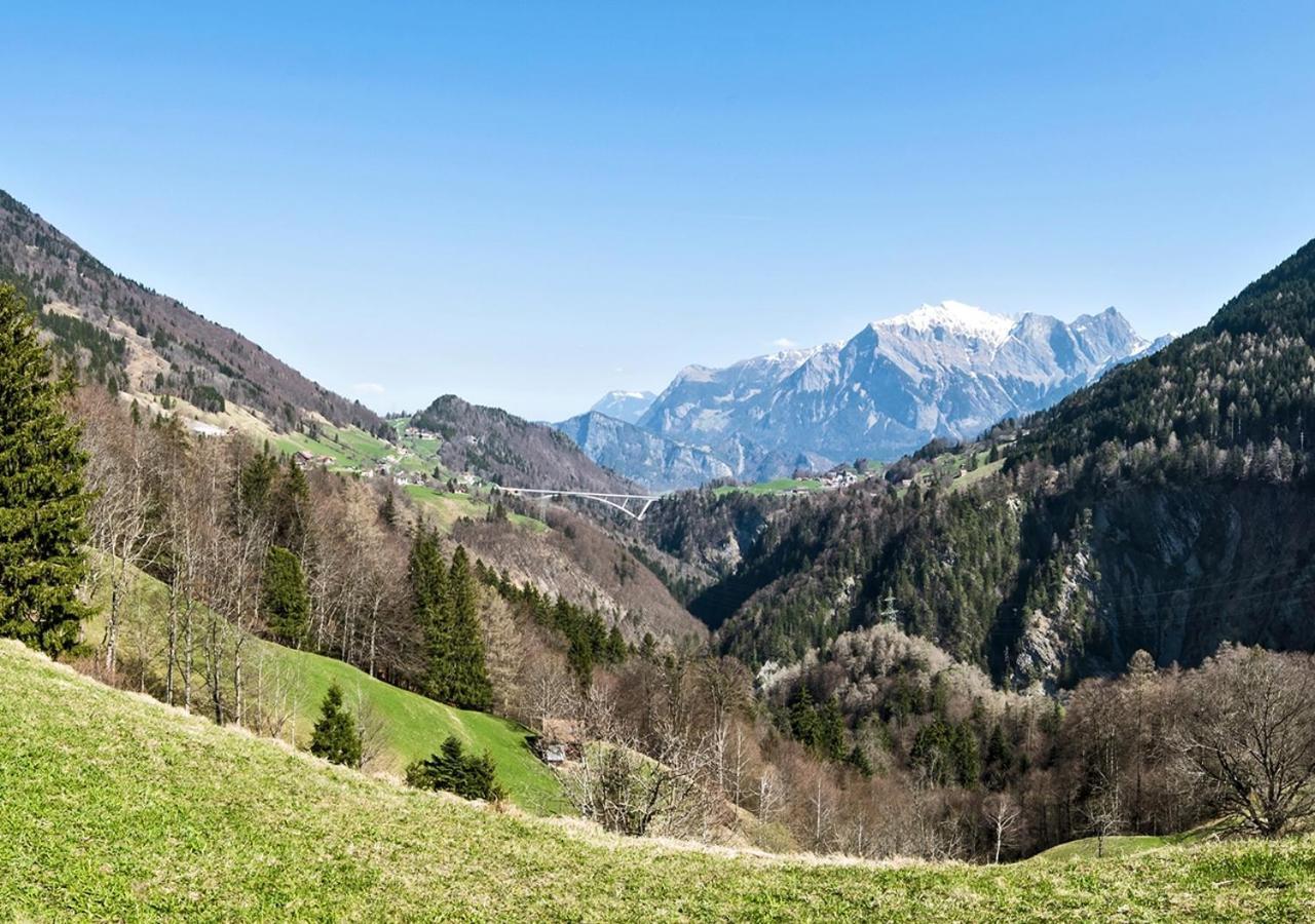Appartementhaus Quadern Valens المظهر الخارجي الصورة